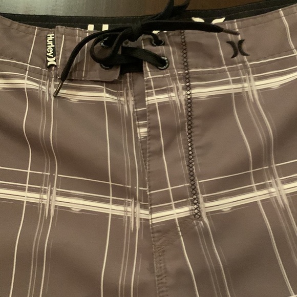 Hurley Board Shorts, men size 34 - Picture 4 of 10